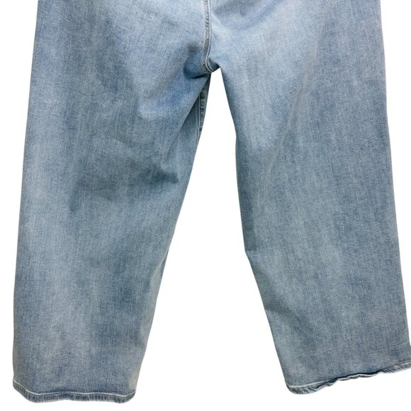 Torrid Womens Bombshell Wide Leg High Rise Jean Light Wash Plus Size 22R - Picture 8 of 13